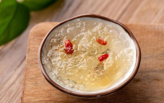 燕窩應(yīng)該怎么吃？吃燕窩有哪些小建議？