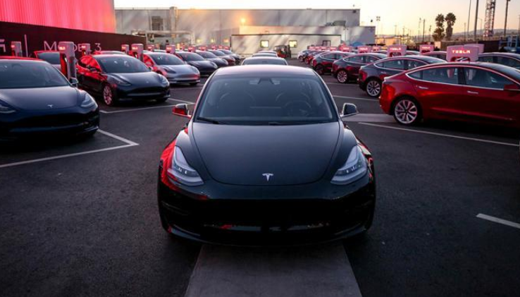 特斯拉屬于什么檔次？特斯拉能跑多少公里？